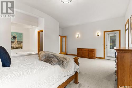 18 Porter Bay, Emerald Park, SK - Indoor Photo Showing Bedroom