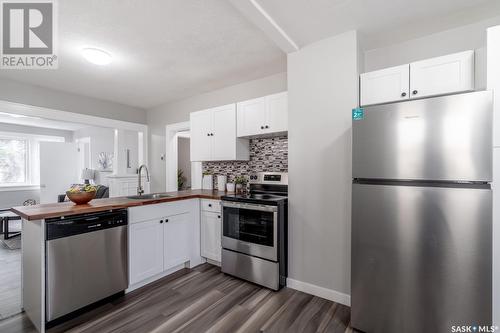 2023 Broder Street, Regina, SK - Indoor Photo Showing Kitchen With Stainless Steel Kitchen