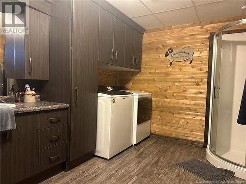 107 Lansdowne Street, Campbellton, NB - Indoor Photo Showing Laundry Room