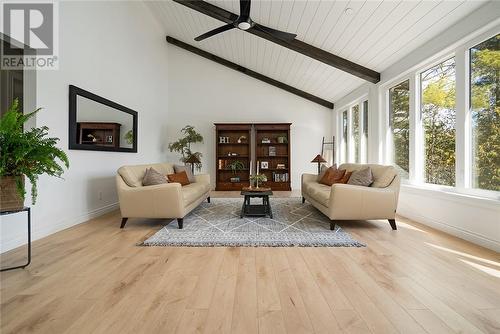 849 Dry Pine Bay, Alban, ON - Indoor Photo Showing Living Room