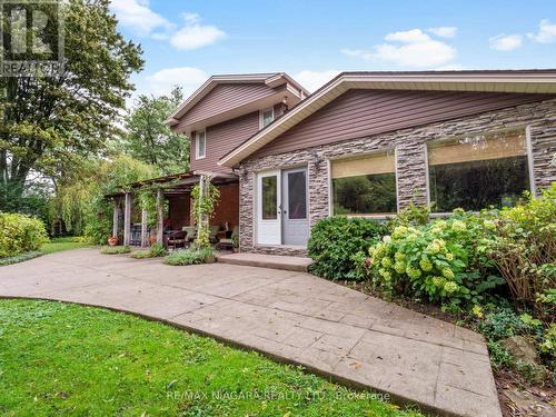 1121 Pettit Road, Fort Erie, ON - Outdoor