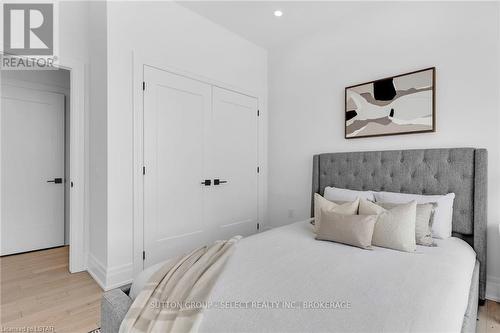 #1001 -480 Callaway Rd, London, ON - Indoor Photo Showing Bedroom