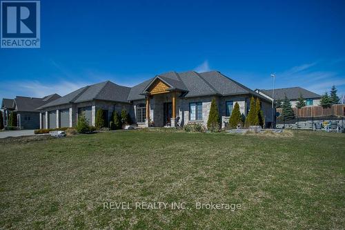 33 Woodside Dr, Brant, ON - Outdoor With Facade