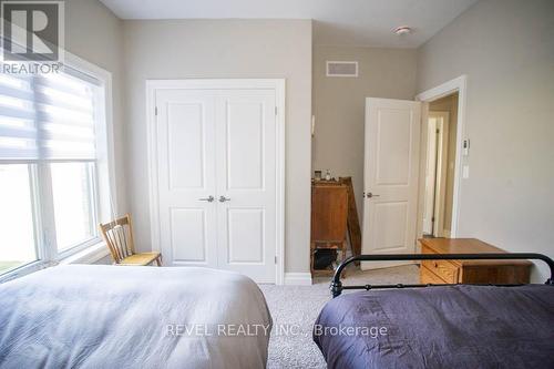 33 Woodside Drive, Brant, ON - Indoor Photo Showing Bedroom