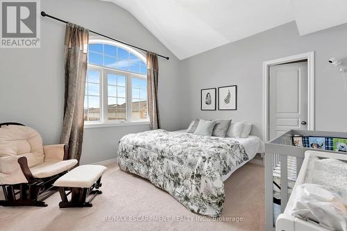 166 Bellagio Ave, Hamilton, ON - Indoor Photo Showing Bedroom