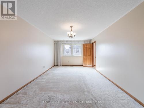 2088 Kempton Park Drive, Mississauga, ON - Indoor Photo Showing Other Room
