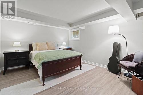 105 First St N, Hamilton, ON - Indoor Photo Showing Bedroom