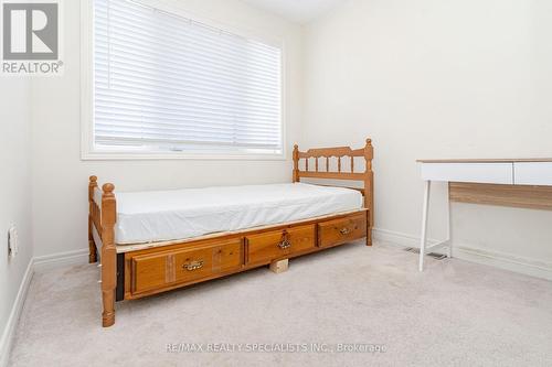 8A Hainer Street, St. Catharines, ON - Indoor Photo Showing Bedroom