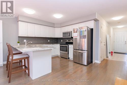 8A Hainer Street, St. Catharines, ON - Indoor Photo Showing Kitchen