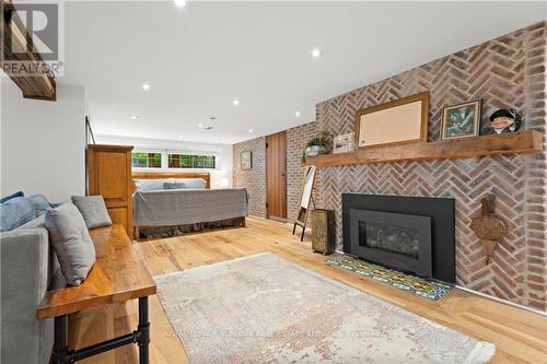 227 Green St, Burlington, ON - Indoor Photo Showing Living Room With Fireplace