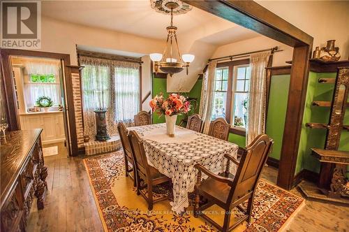 227 Green Street, Burlington (Brant), ON - Indoor Photo Showing Dining Room