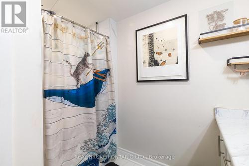 1306* Leighland Rd, Burlington, ON - Indoor Photo Showing Bathroom