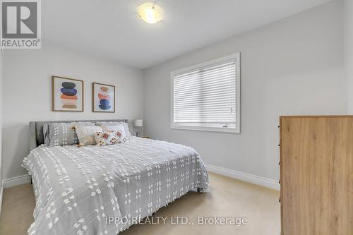 4 Kester Crt, East Gwillimbury, ON - Indoor Photo Showing Bedroom