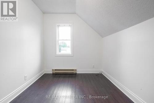 644 Srigley St, Newmarket, ON - Indoor Photo Showing Other Room