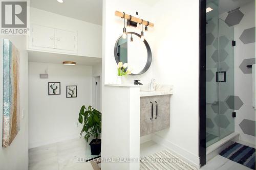 225 Snowshoe Crescent, Markham, ON - Indoor Photo Showing Bathroom