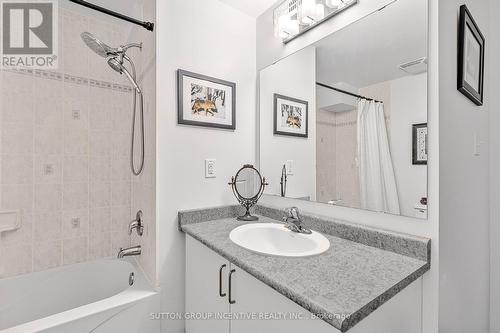 4 - 83 Goodwin Drive, Barrie, ON - Indoor Photo Showing Bathroom