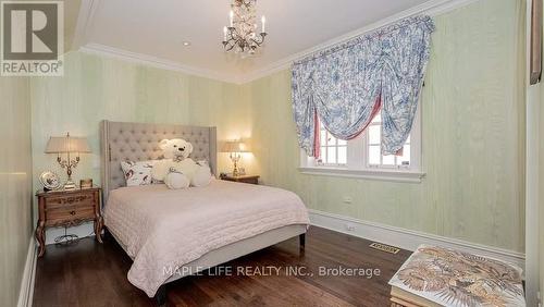 11 Dewbourne Avenue, Toronto, ON - Indoor Photo Showing Bedroom