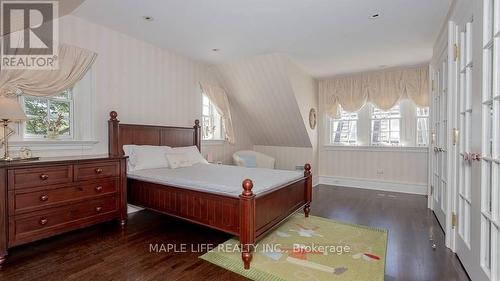 11 Dewbourne Avenue, Toronto, ON - Indoor Photo Showing Bedroom