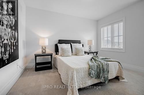 5 West Branch Drive, Halton Hills, ON - Indoor Photo Showing Bedroom