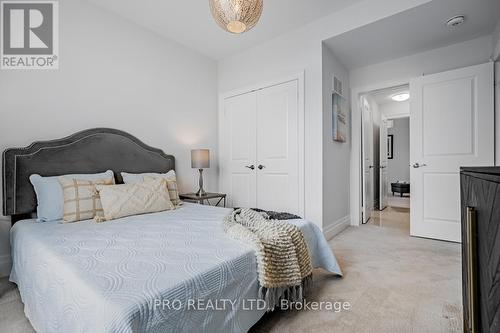 5 West Branch Drive, Halton Hills, ON - Indoor Photo Showing Bedroom