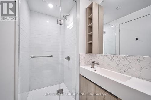 #1715 -319 Jarvis St, Toronto, ON - Indoor Photo Showing Bathroom