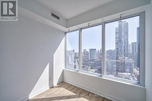 1715 - 319 Jarvis Street, Toronto, ON - Indoor Photo Showing Other Room