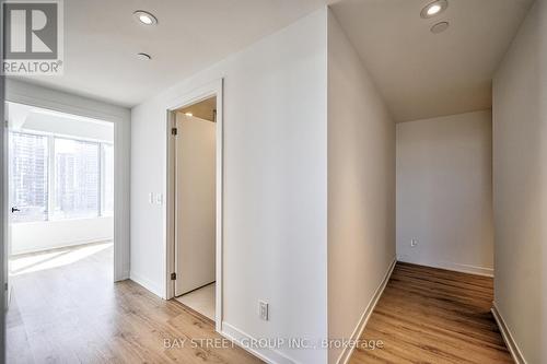 1715 - 319 Jarvis Street, Toronto, ON - Indoor Photo Showing Other Room