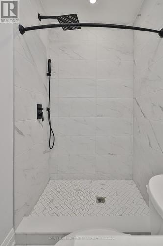 #Lower -60 Belvidere Ave, Toronto, ON - Indoor Photo Showing Bathroom