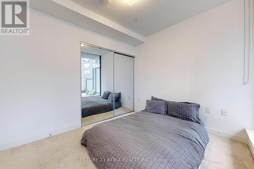 612 - 11 Wellesley Street W, Toronto, ON - Indoor Photo Showing Bedroom