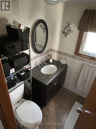 10 Driftwood Crescent, Kawartha Lakes, ON - Indoor Photo Showing Bathroom