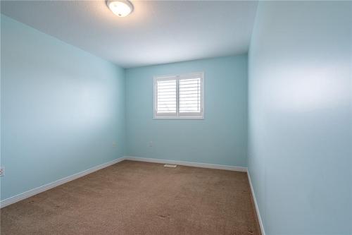 84 Hannon Crescent, Stoney Creek, ON - Indoor Photo Showing Other Room