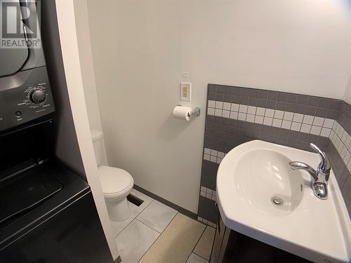 1628 116 Avenue, Dawson Creek, BC - Indoor Photo Showing Bathroom