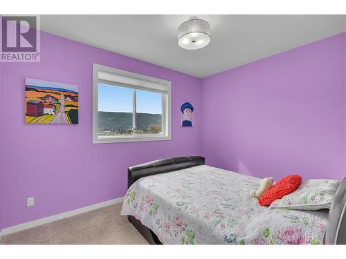 6173 Highway 6, Coldstream, BC - Indoor Photo Showing Bedroom