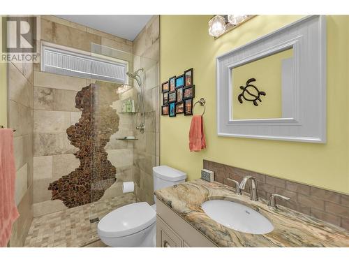 6173 Highway 6, Coldstream, BC - Indoor Photo Showing Bathroom