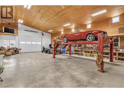 6173 Highway 6, Coldstream, BC - Indoor Photo Showing Garage