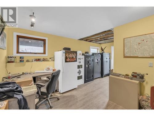 6173 Highway 6, Coldstream, BC - Indoor