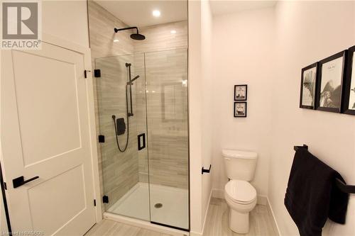 225 Devinwood Avenue, Walkerton, ON - Indoor Photo Showing Bathroom