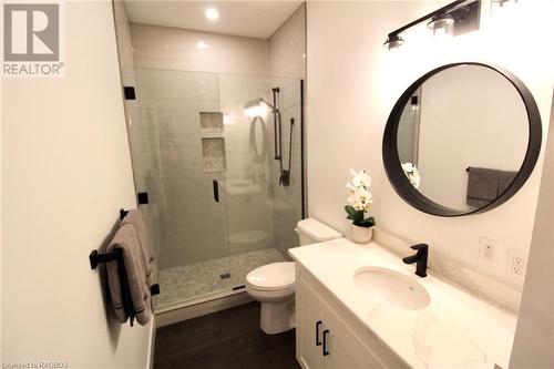 225 Devinwood Avenue, Walkerton, ON - Indoor Photo Showing Bathroom