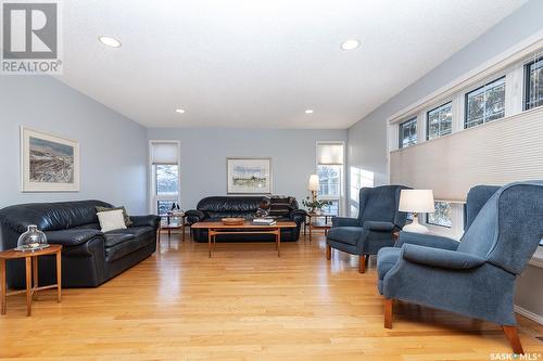 2 Harvard Crescent, Saskatoon, SK - Indoor Photo Showing Living Room