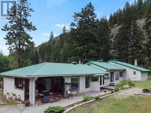 1196 Hwy 3A, Keremeos, BC - Outdoor