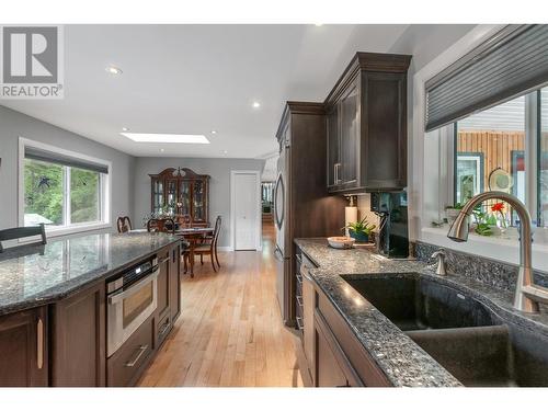 1196 Hwy 3A, Keremeos, BC - Indoor Photo Showing Kitchen With Double Sink With Upgraded Kitchen