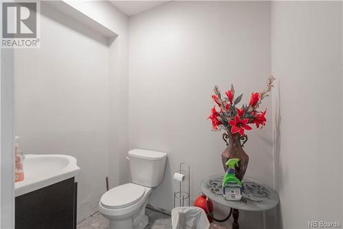 1068-1070 Latimore Lake Road, Saint John, NB - Indoor Photo Showing Bathroom