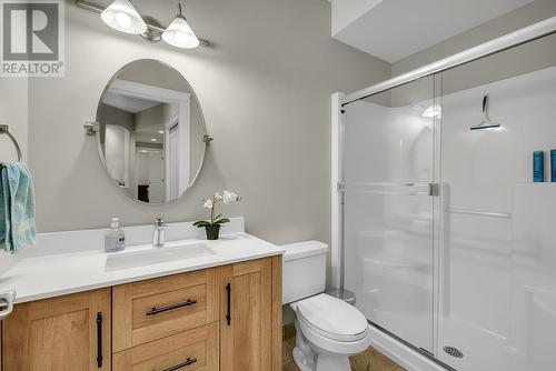 550 Glenmeadows Road Unit# 115, Kelowna, BC - Indoor Photo Showing Bathroom