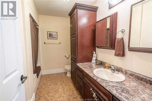 1275 Ridge, Harrow, ON - Indoor Photo Showing Bathroom