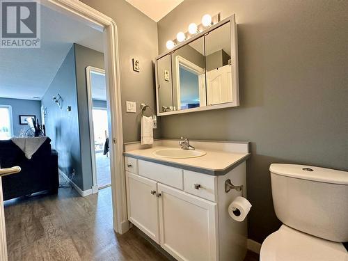 6805 Cottonwood Drive Unit# 208, Osoyoos, BC - Indoor Photo Showing Bathroom