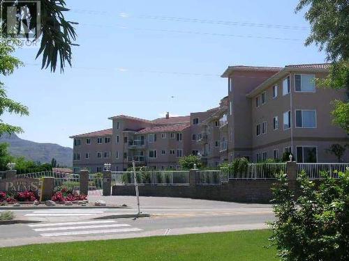 6805 Cottonwood Drive Unit# 208, Osoyoos, BC - Outdoor