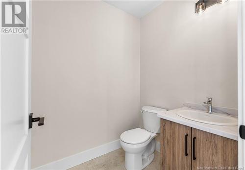 136 Ernest Street, Dieppe, NB - Indoor Photo Showing Bathroom