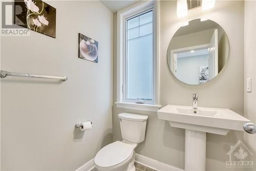 Powder room - 232 Ketchikan Crescent, Kanata, ON - Indoor Photo Showing Bathroom