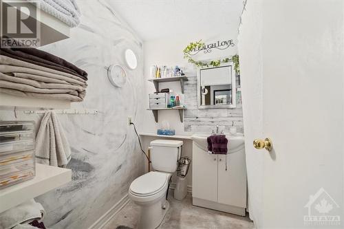 140-142 Beckwith Street N, Smiths Falls, ON - Indoor Photo Showing Bathroom