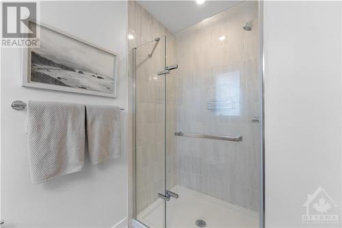 Primary ensuite with large shower - 637 Rathburn Lane, Ottawa, ON - Indoor Photo Showing Bathroom